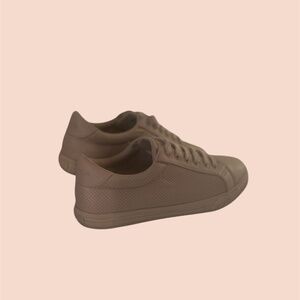 Women’s Size 9 Nautica Sneakers